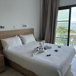 Zimmer mit Kingsize-Bett